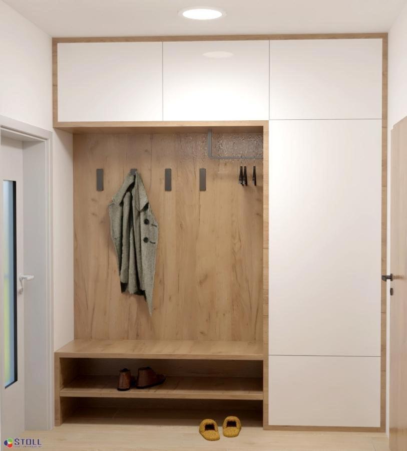 לדניצה Apartmanovy Dum Na Kolonade מראה חיצוני תמונה