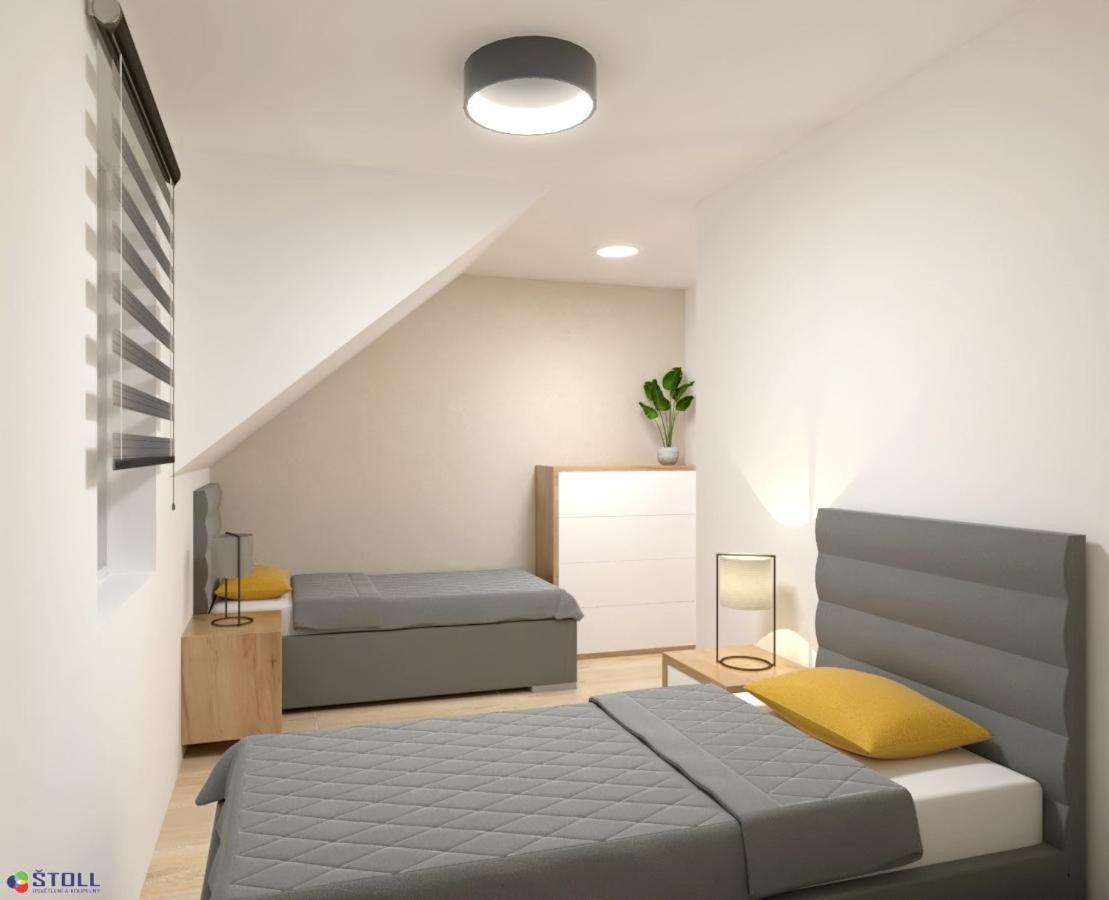 לדניצה Apartmanovy Dum Na Kolonade מראה חיצוני תמונה
